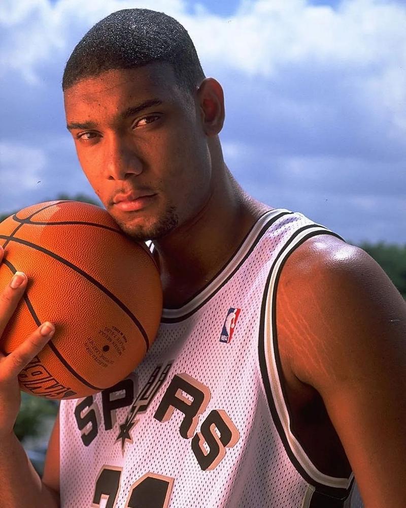 记者：佩林出现肌肉疲劳，将缺席尤文与乌迪内斯的意杯1／8决赛（佩林肌肉疲劳，缺席尤文对阵乌迪内斯的意大利杯八分之一决赛）