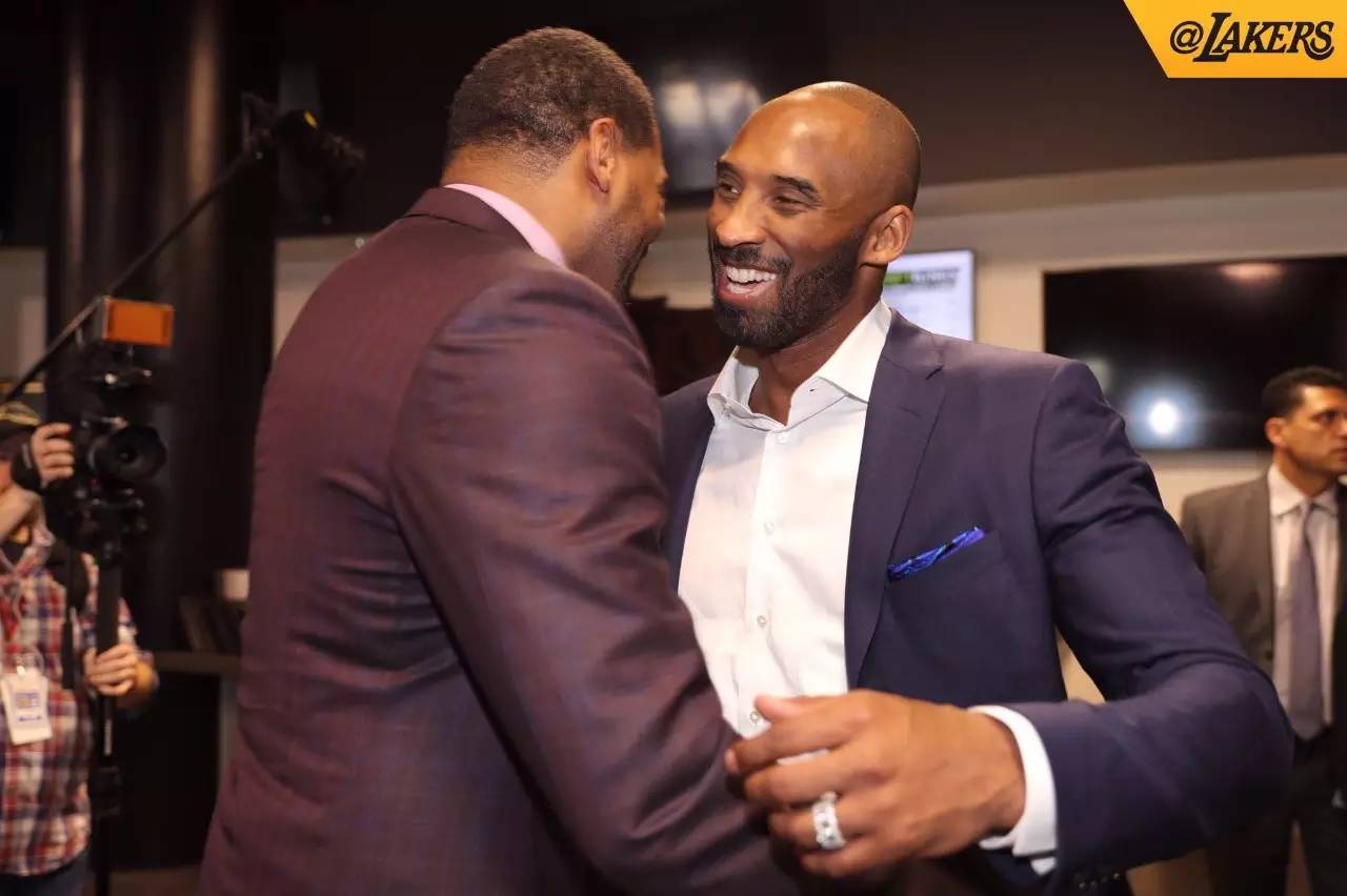 斯基拉：如果得不到斯帕莱蒂的重用，若昂-马里奥将要求转会（斯基拉：若无斯帕莱蒂重用，若昂-马里奥将申请转会）