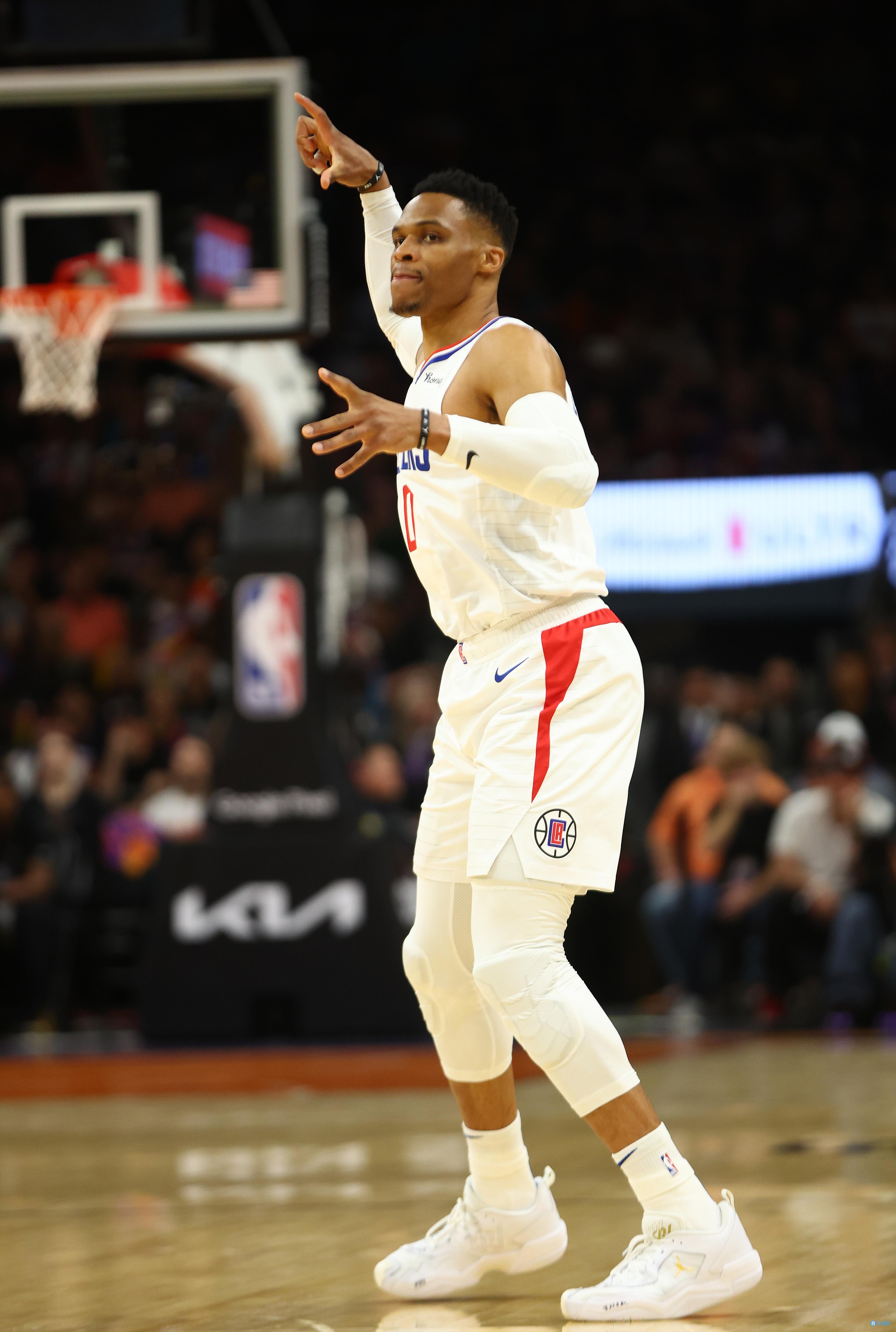 回声报：维尔茨仍无法出战，布拉德利、弗林蓬还需休养两周（回声报：维尔茨继续缺阵，布拉德利与弗林蓬预计再休两周）