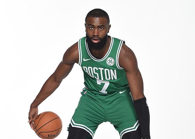 都体：尤文考察中卫蒂亚戈-加布里埃尔，莱切要价2500-3000万（意媒：尤文考察中卫蒂亚戈-加布里埃尔，莱切标价2500万至3000万欧）