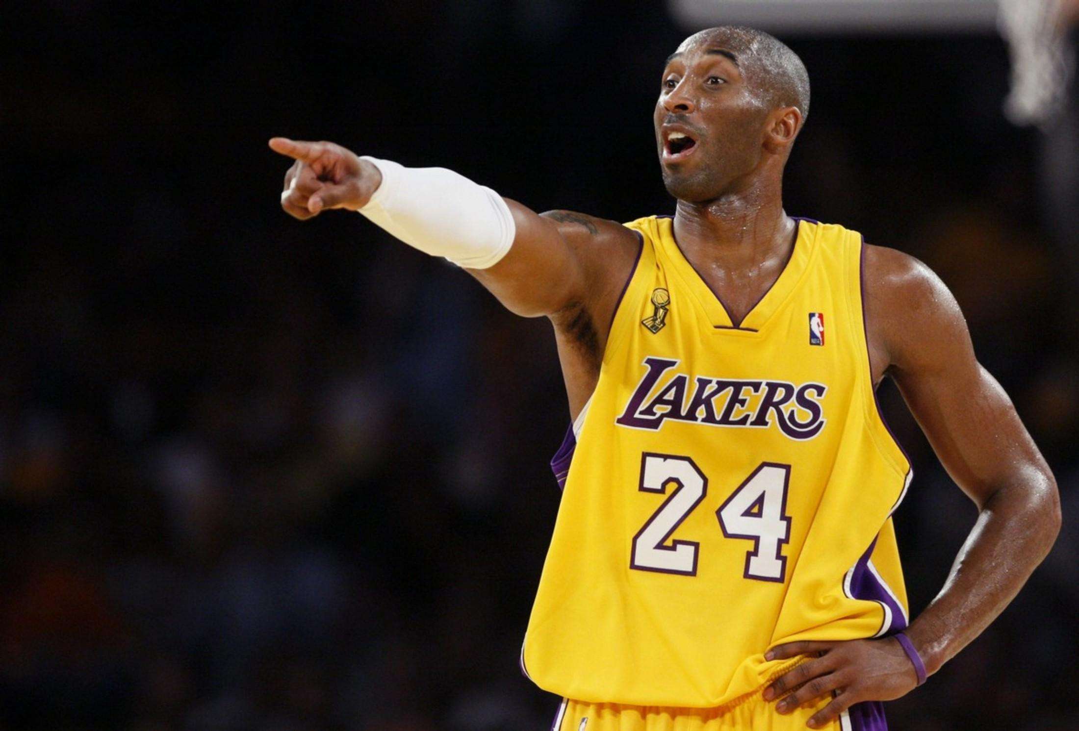 凯尔：比赛中阿德耶米被挑衅但保持了冷静，这说明他又成长了（凯尔：阿德耶米遭挑衅仍冷静应对，展现出进一步的成熟）