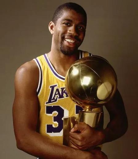 赛后情书：巴萨防守千疮百孔能否防住中超？曼城哈登大胜多特（赛后札记：巴萨防线千疮百孔，能扛住中超球队冲击吗？哈兰德率曼城大胜多特）