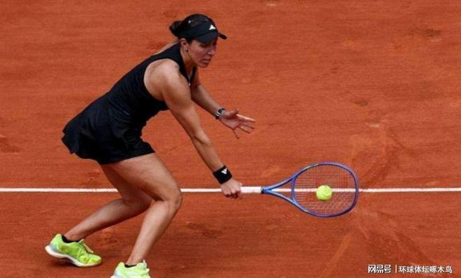 曼晚主编的 曼晚主编的